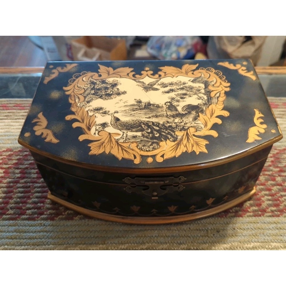 Vintage Jewelry Storage Lacquer Box Peacock Design Very Pretty!